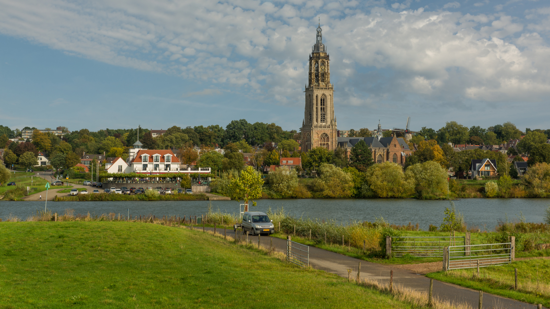 Cunera church Rhenen view canal