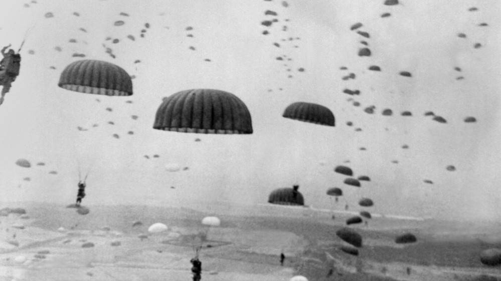 Netherlands Operation Market Garden conquer important bridges failed with 15,000 allies2